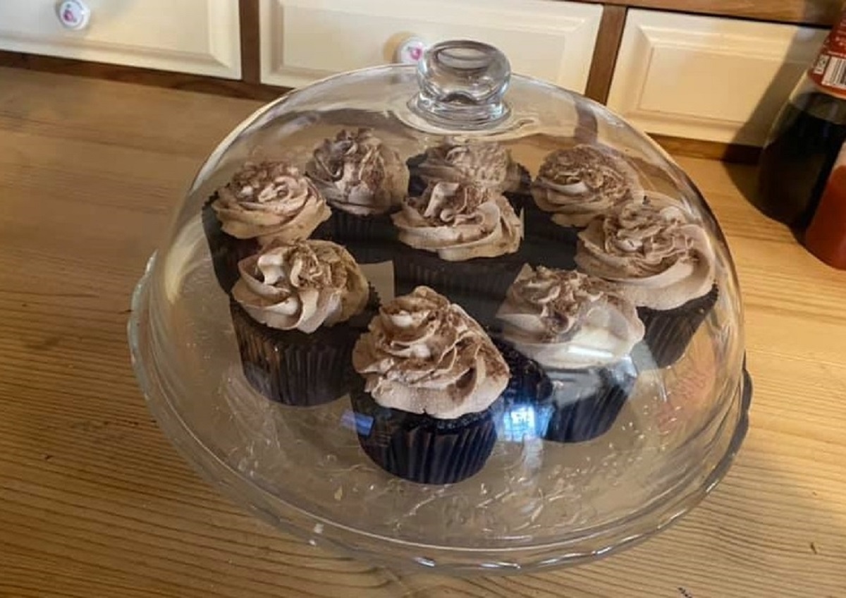 Indulge yourself with Caffi Wyre flavoured cup-cakes, brownies, crumble and pie’s